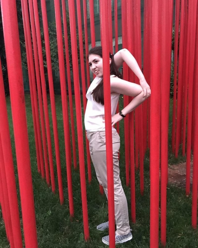 "Call an exorcist!": 17 photos are incredibly flexible girls that are a little scary "Call an exorcist!": 17 photos are incredibly flexible girls that are a little scary