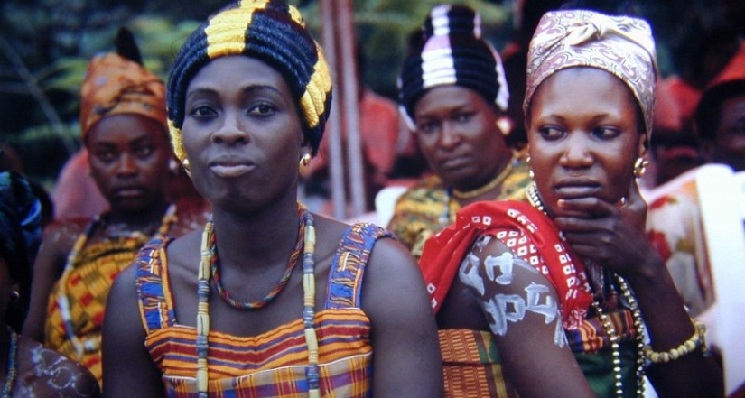 Campamentos de brujas en Ghana: cómo viven las mujeres que se han convertido en víctimas de la superstición Campamentos de brujas en Ghana: cómo viven las mujeres que se han convertido en víctimas de la superstición