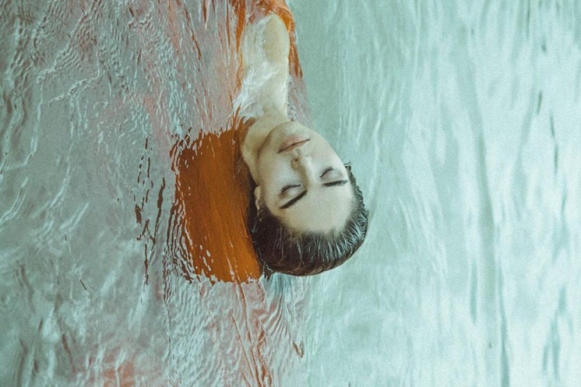 Captivating Portraits by Liz Bretz: Emotions Through the Lens