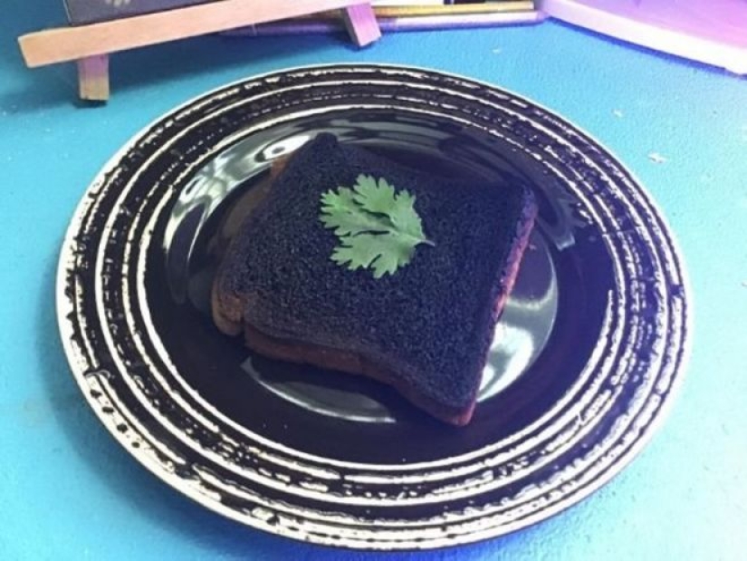 Carbon 25 photos from the series "When cooking's not yours!"