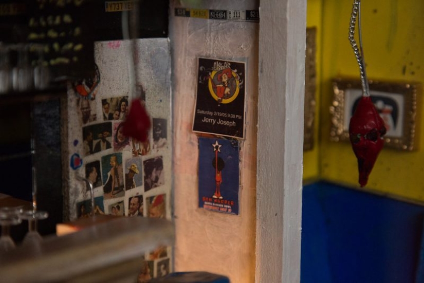 Cariño, he encogido a la cerveza: American miniatura hace una copia exacta de barras