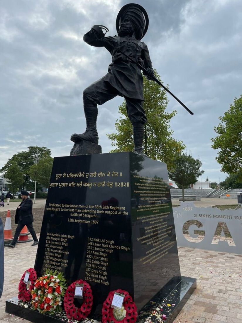 Casi como 300 espartanos: Cómo un escuadrón de 21 sijs detuvo a todo un ejército Casi como 300 espartanos: Cómo un escuadrón de 21 sijs detuvo a todo un ejército