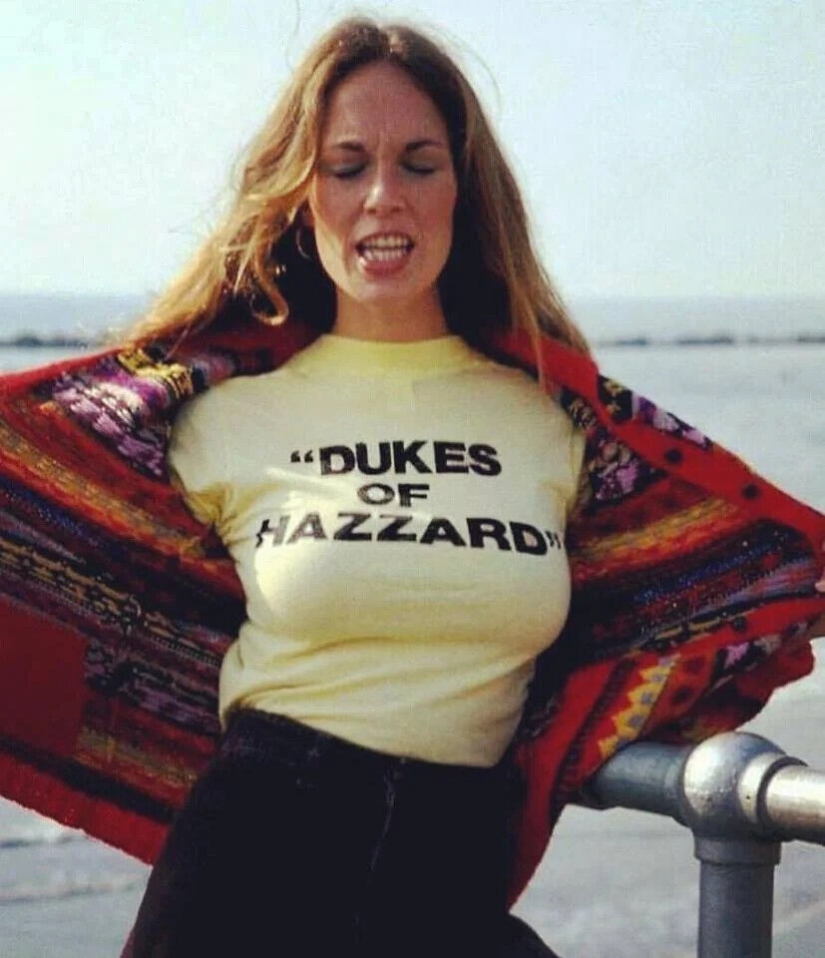 Catherine Bach - a curvy icon of the era of roller skates and short shorts