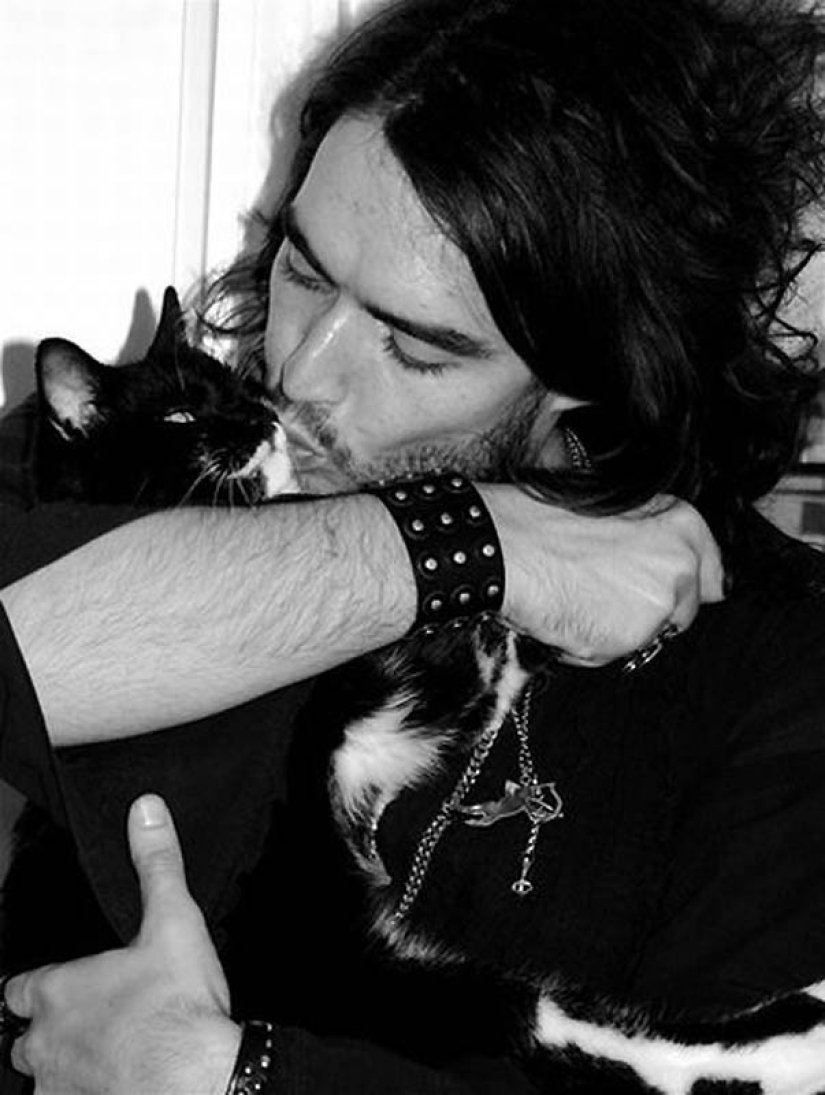 Celebrities with their four-legged pets Celebrities with their four-legged pets