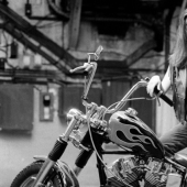 Characters and destinies in Richard Ozhar's photographs