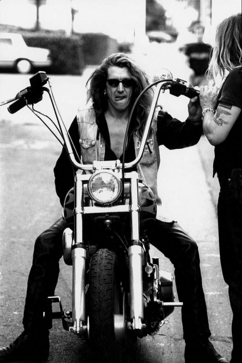 Characters and destinies in Richard Ozhar's photographs