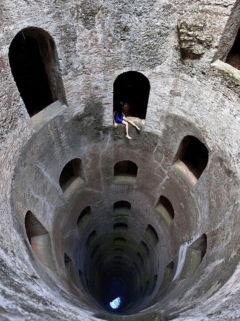 Chica al límite: los vertiginosos autorretratos de Ahn Jung