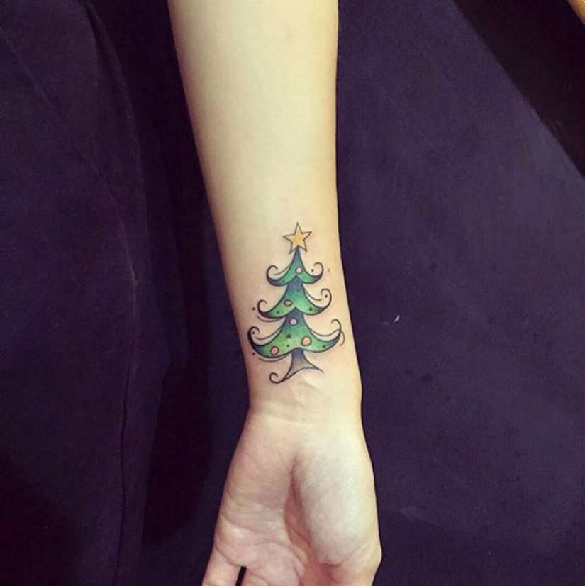 Christmas tattoos, or How to remember your New Year forever