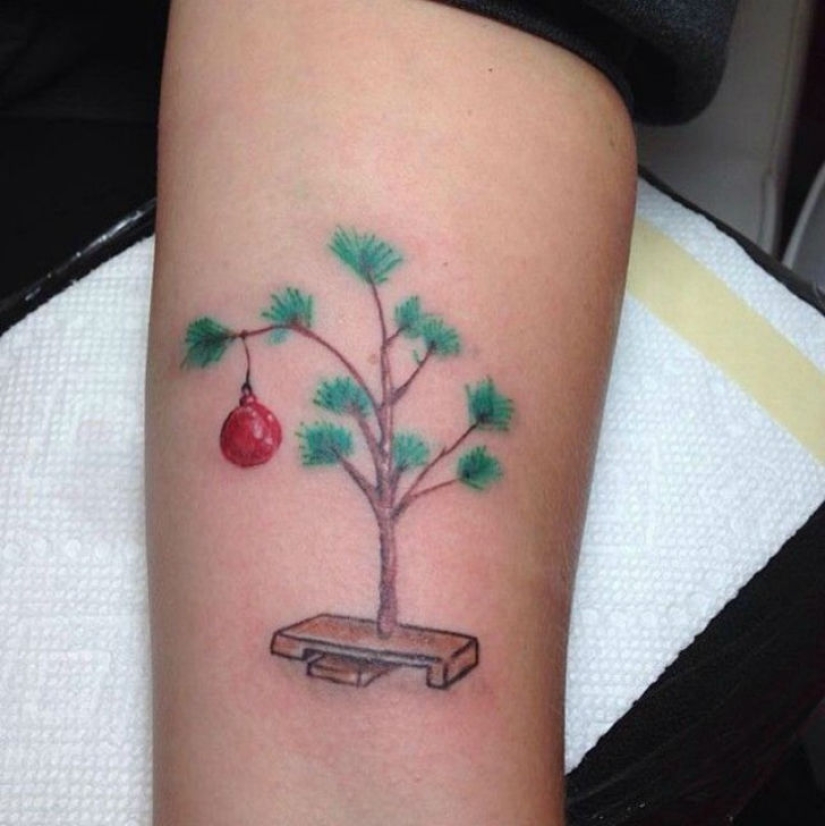 Christmas tattoos, or How to remember your New Year forever
