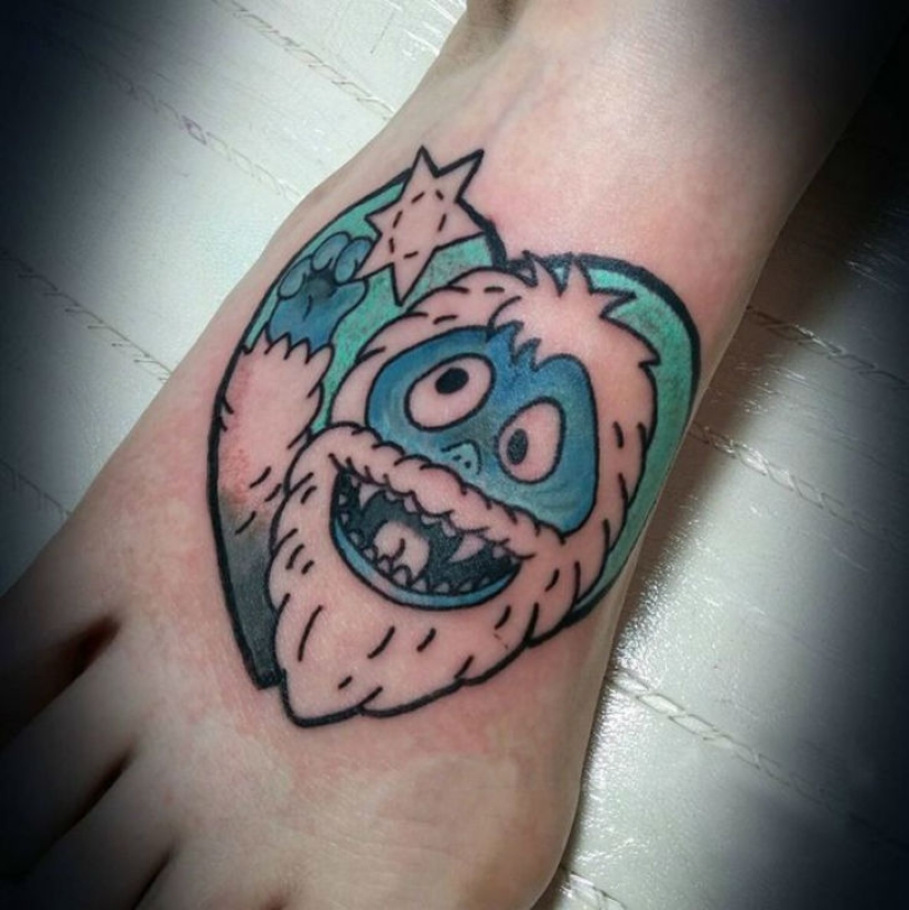 Christmas tattoos, or How to remember your New Year forever