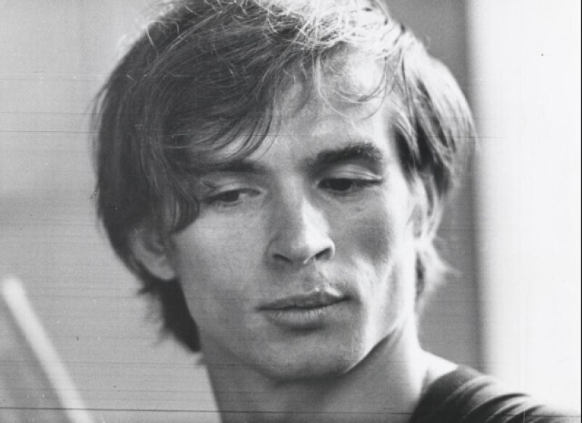 City, Café and People: Franz Hubmann and His Epochal Photographs