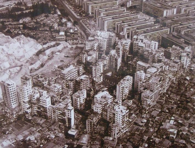 Ciudad de la Oscuridad: El increíble destino de la ciudad fortaleza de Kowloon