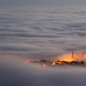 Ciudades envueltas en niebla