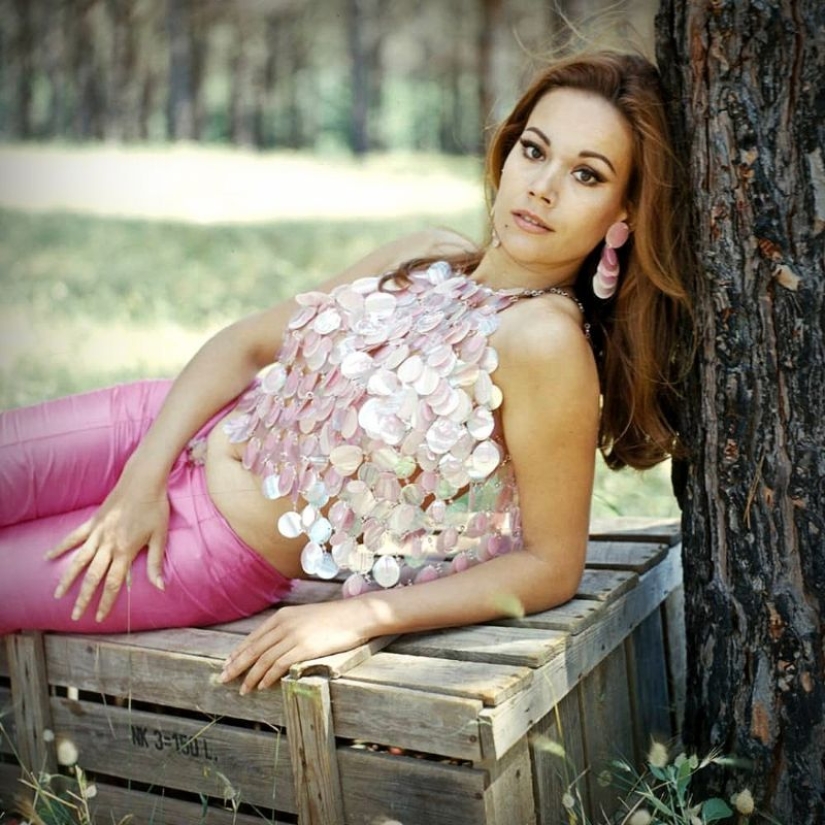 Claudine Auger: "Miss France" and one of the best James Bond girls Claudine Auger: "Miss France" and one of the best James Bond girls