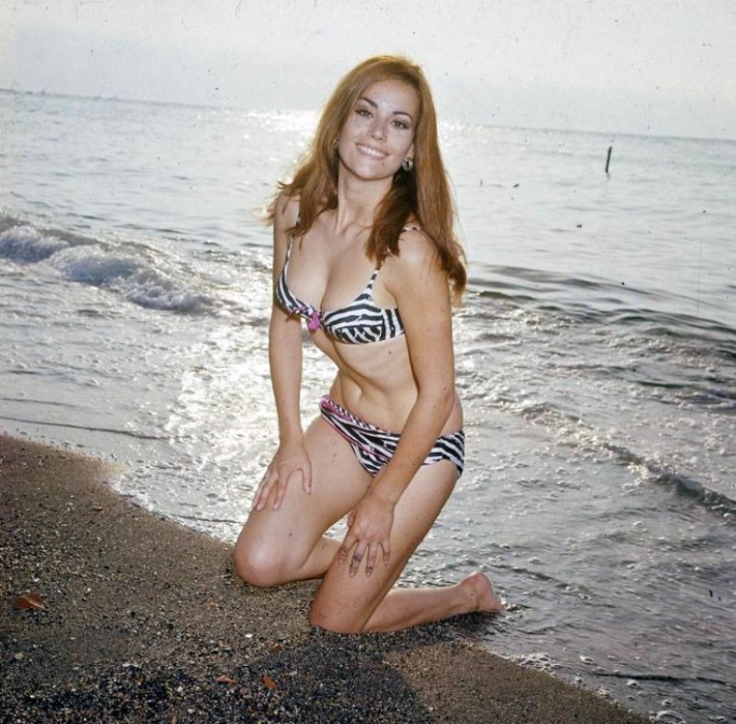 Claudine Auger: "Miss France" and one of the best James Bond girls Claudine Auger: "Miss France" and one of the best James Bond girls