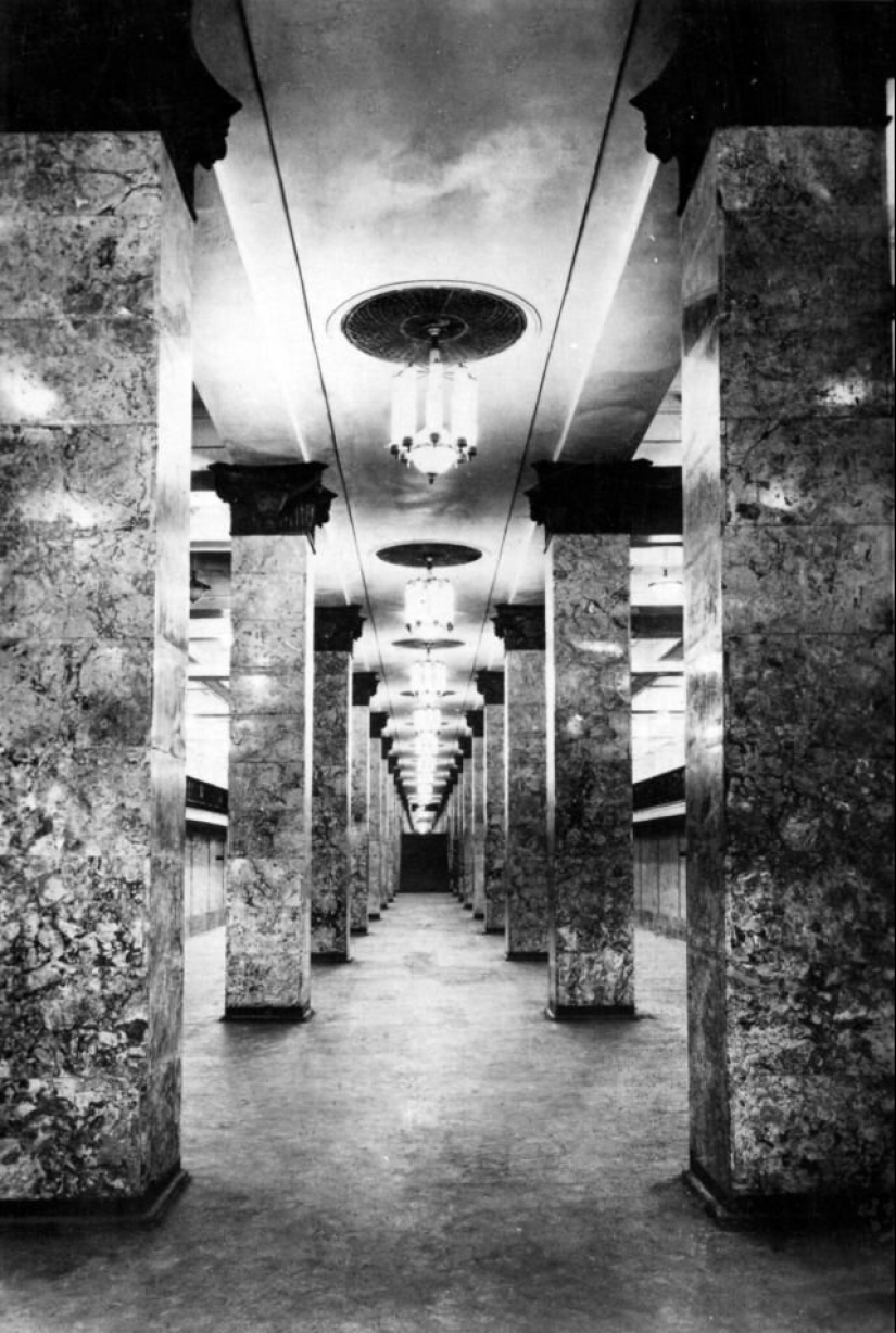 Cómo era el metro de Moscú en 1935