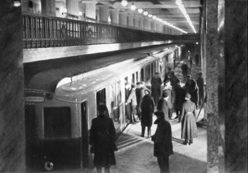 Cómo era el metro de Moscú en 1935