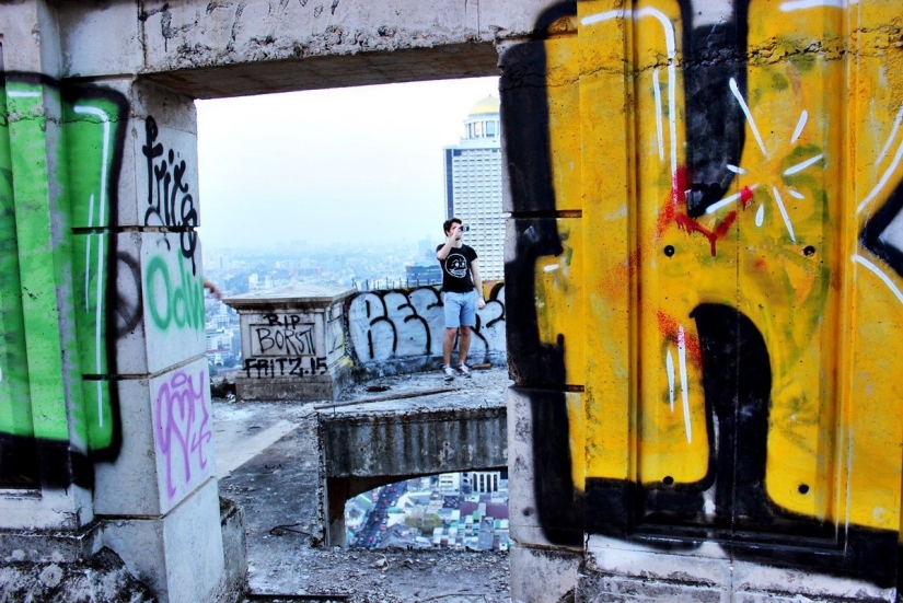 Cómo es la Torre Satorn, el rascacielos abandonado más grande del mundo Cómo es la Torre Satorn, el rascacielos abandonado más grande del mundo