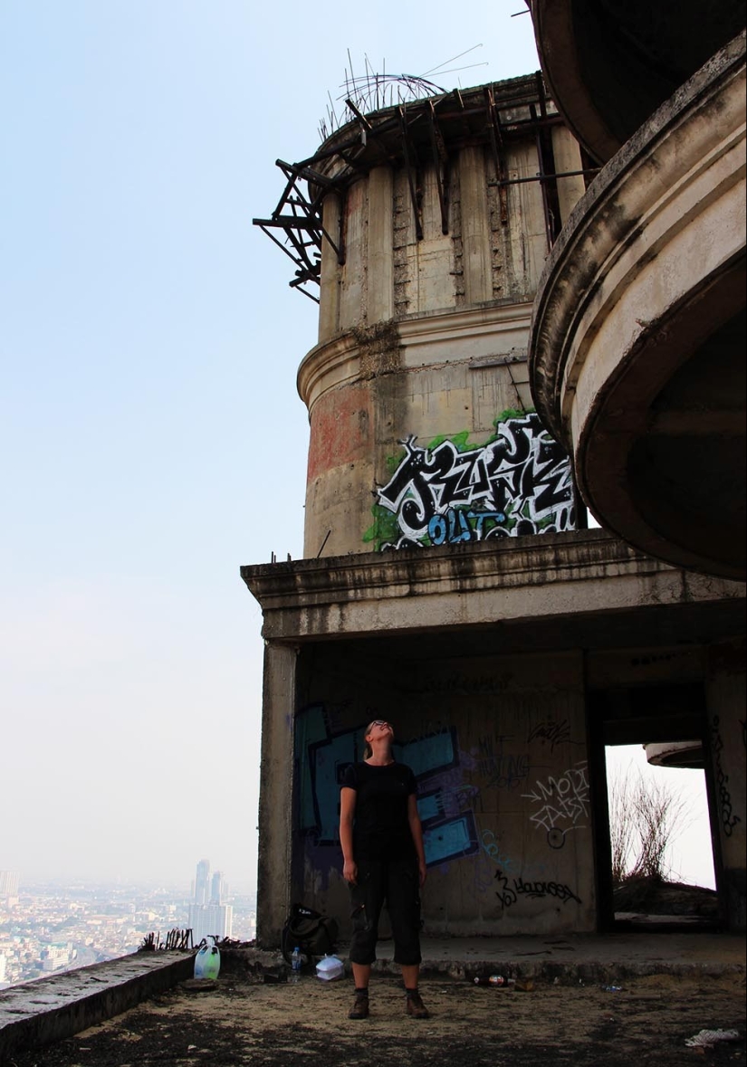 Cómo es la Torre Satorn, el rascacielos abandonado más grande del mundo Cómo es la Torre Satorn, el rascacielos abandonado más grande del mundo