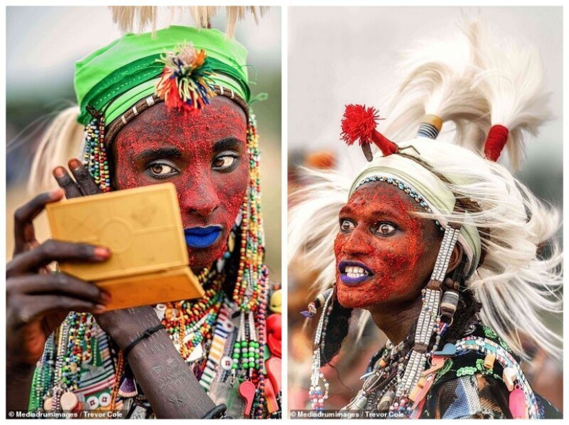 ¿Cómo es un concurso de belleza entre los hombres de la tribu de los wodaabe, que juzgar a los adolescentes ¿Cómo es un concurso de belleza entre los hombres de la tribu de los wodaabe, que juzgar a los adolescentes