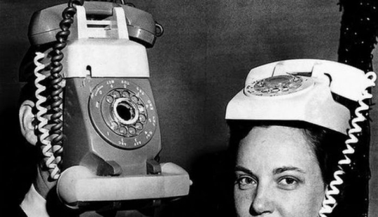 Cómo la gente esperaba los teléfonos móviles: 18 fotos del pasado