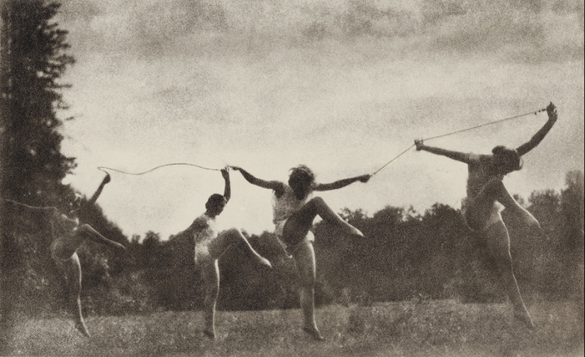 Cómo las composiciones eróticas llevaron a prisión a un clásico de la fotografía soviética Cómo las composiciones eróticas llevaron a prisión a un clásico de la fotografía soviética