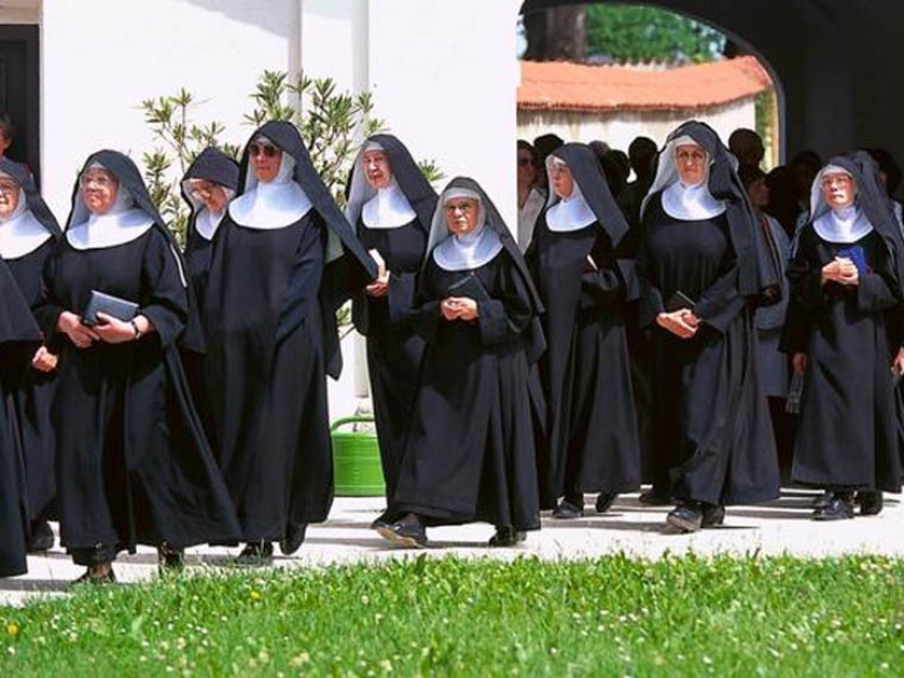 Cómo las monjas lucharon con la atracción por los hombres