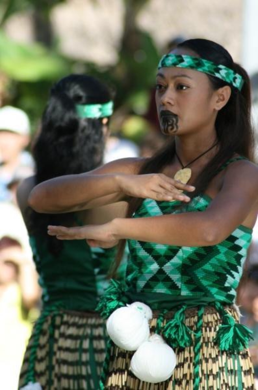 Cómo las mujeres se adornan en diferentes países