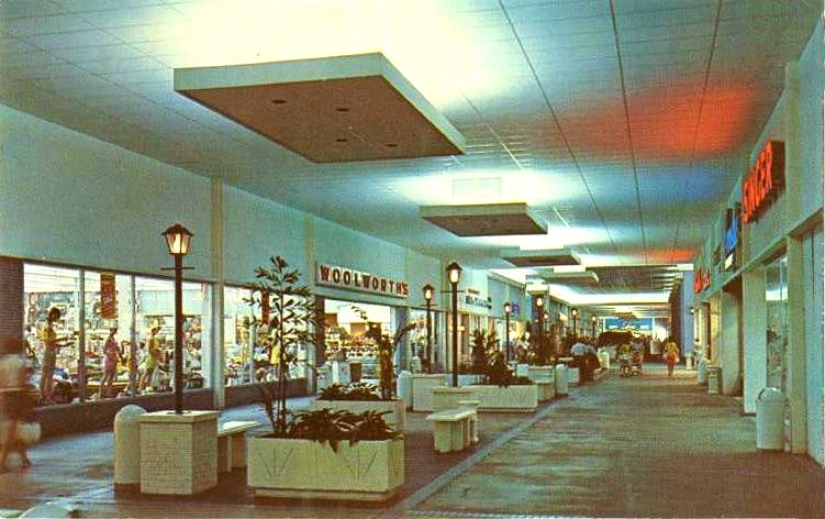 Cómo se le ocurrió a Viktor Grunbaum, inmigrante austriaco, la idea de un centro comercial Cómo se le ocurrió a Viktor Grunbaum, inmigrante austriaco, la idea de un centro comercial