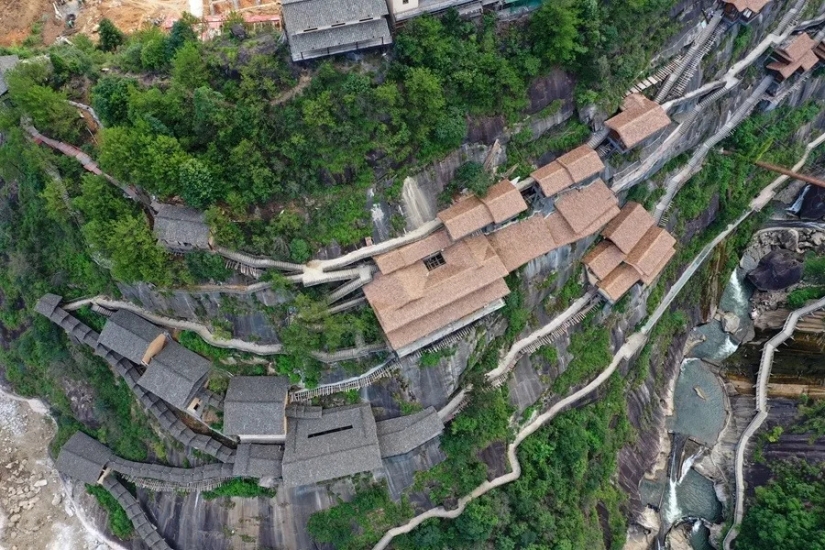 ¿Cómo surgió la aldea china “vertical” de Wangxian y quiénes viven en ella? ¿Cómo surgió la aldea china “vertical” de Wangxian y quiénes viven en ella?