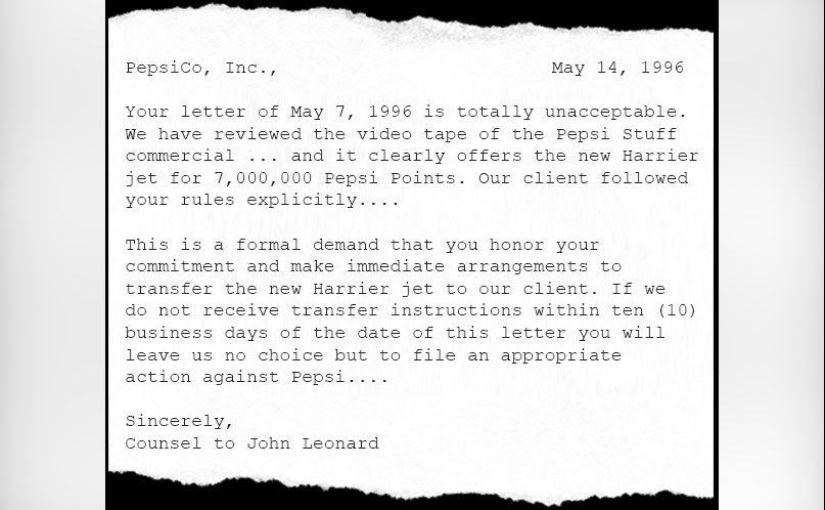Cómo un estudiante quiso demandar a Pepsi por un avión de combate y qué salió de eso Cómo un estudiante quiso demandar a Pepsi por un avión de combate y qué salió de eso