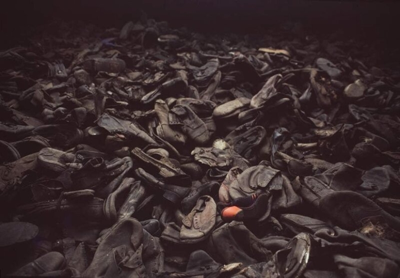 Color photographs of life in Poland in the early 1980s Color photographs of life in Poland in the early 1980s