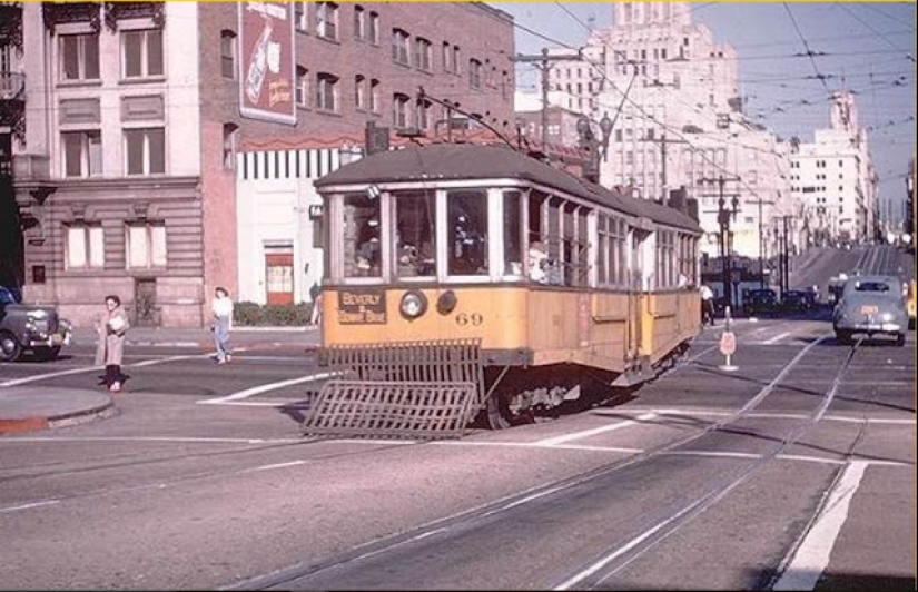 Color photographs of peaceful Los Angeles during and after World War II