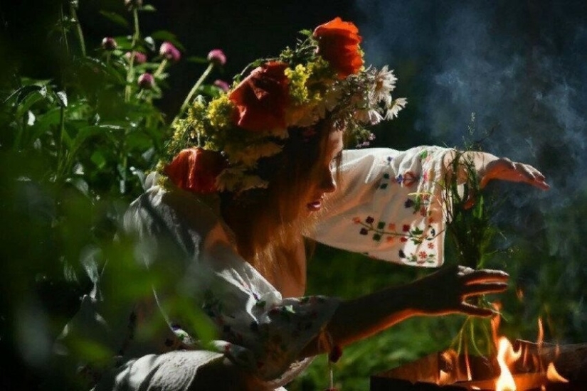 ¿Con qué sueñan en la noche de Ivan Kupala? ¿Con qué sueñan en la noche de Ivan Kupala?