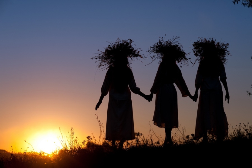 ¿Con qué sueñan en la noche de Ivan Kupala? ¿Con qué sueñan en la noche de Ivan Kupala?