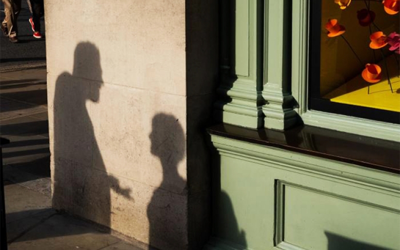 Consejos de Expertos en Etiqueta: 10 Preguntas que las Personas No deben Hacer