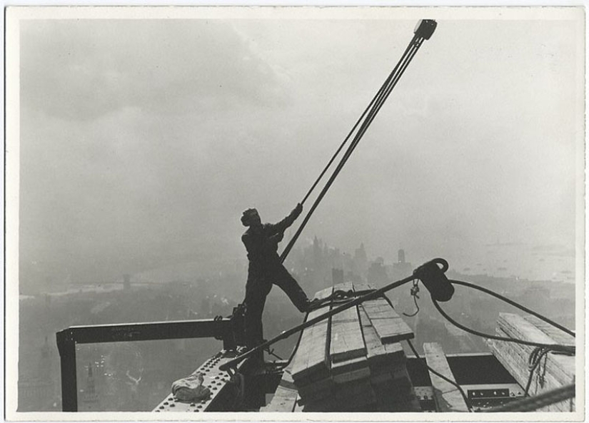 Construction of the Empire State Building Construction of the Empire State Building