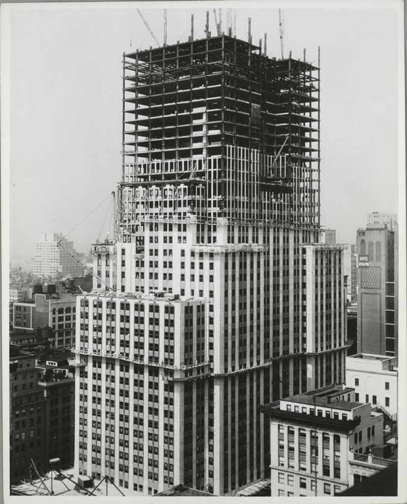 Construction of the Empire State Building Construction of the Empire State Building