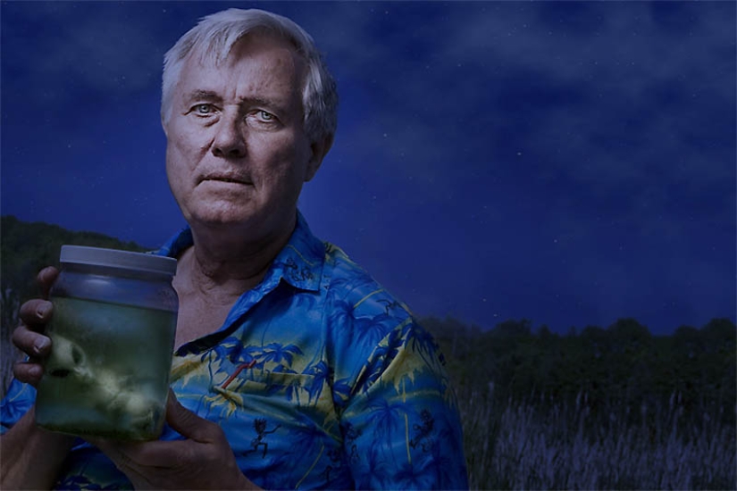 Contactees: stories of people who met with aliens (but this is not accurate)