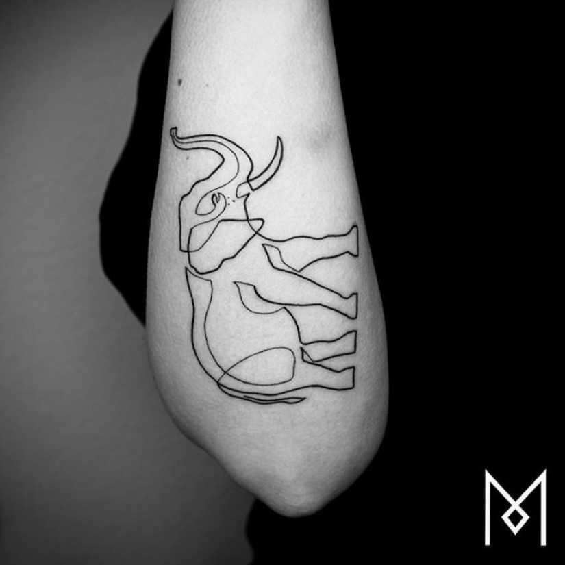 Cool minimalistic tattoos drawn in one line