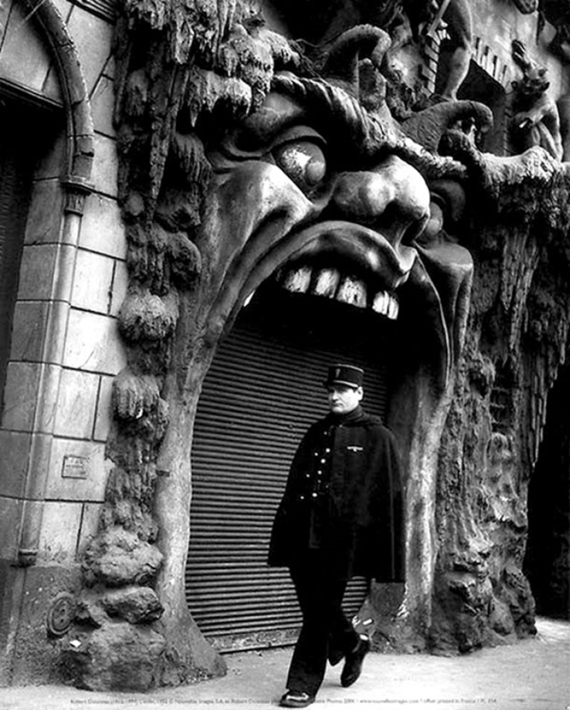 Creepy Parisian clubs that were lit up before it became mainstream Creepy Parisian clubs that were lit up before it became mainstream