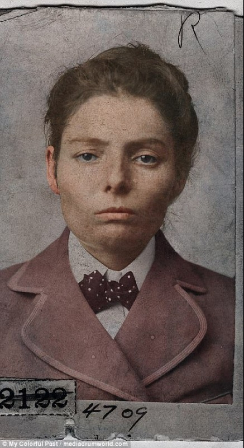 Criminals in a new color: photographer colorizes photos of famous villains Criminals in a new color: photographer colorizes photos of famous villains