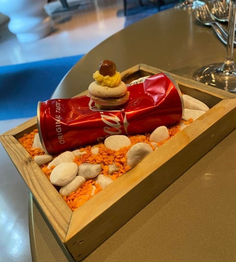 Croutons on a shovel: 22 examples of a very strange serving of dishes Croutons on a shovel: 22 examples of a very strange serving of dishes