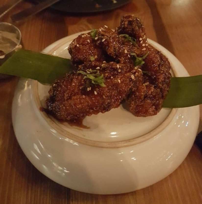 Croutons on a shovel: 22 examples of a very strange serving of dishes Croutons on a shovel: 22 examples of a very strange serving of dishes