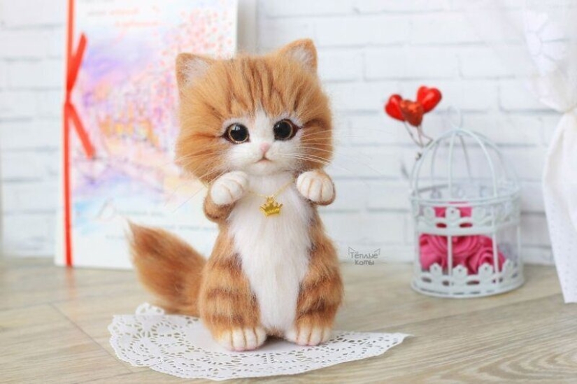 Cute kittens made of felt from the needlewoman Elizabeth Delektorskaya
