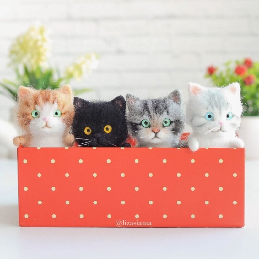 Cute kittens made of felt from the needlewoman Elizabeth Delektorskaya
