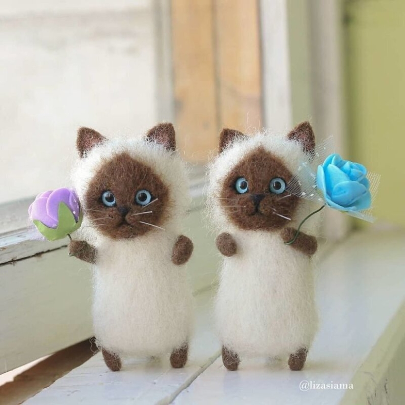 Cute kittens made of felt from the needlewoman Elizabeth Delektorskaya