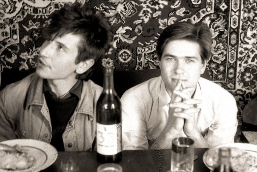 Dad — a glass of port wine: how and what Russian rock stars drank