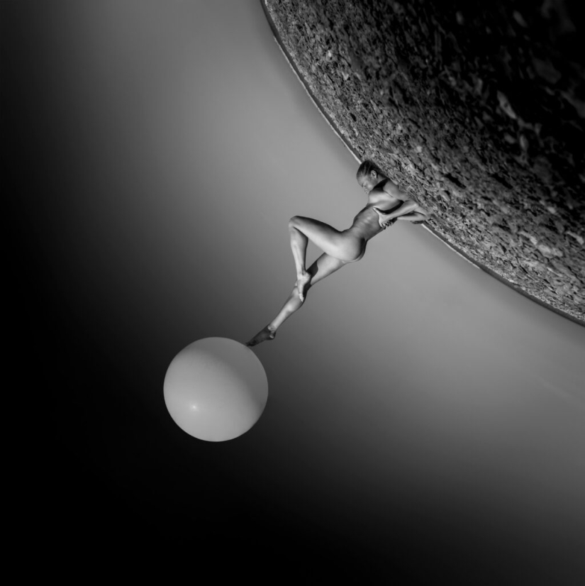 Dark fantasies in nude style from photographer Gobotoru