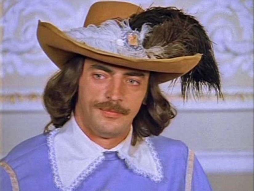 "D'Artagnan must be able to do everything": funny curiosities with Mikhail Boyarsky on the set